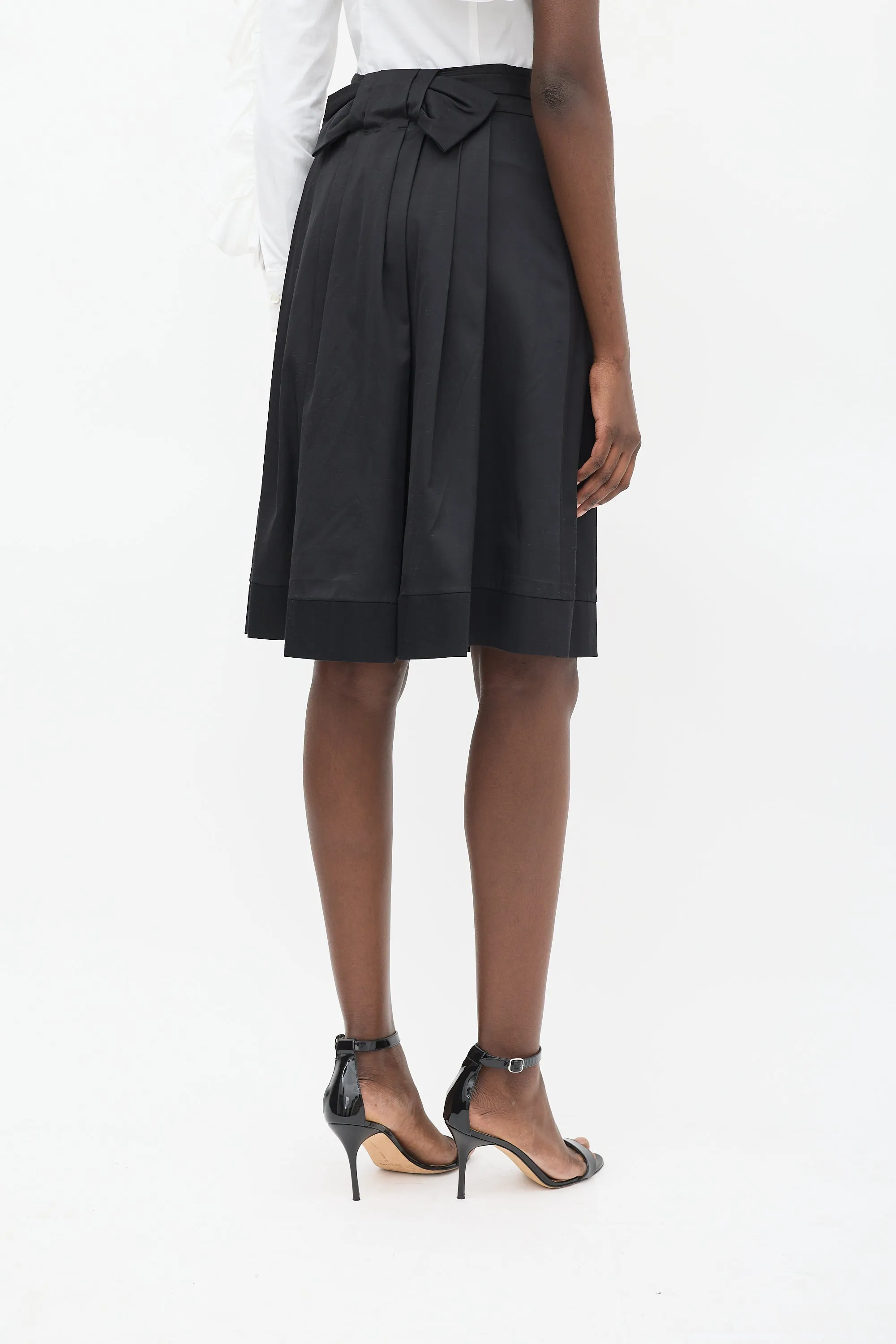 Black Pleated Bow Back Midi Skirt