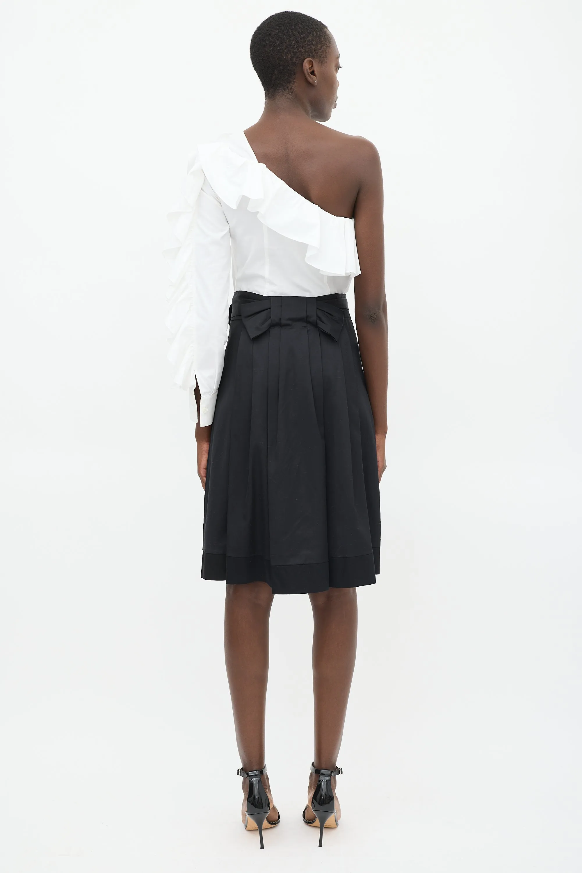 Black Pleated Bow Back Midi Skirt